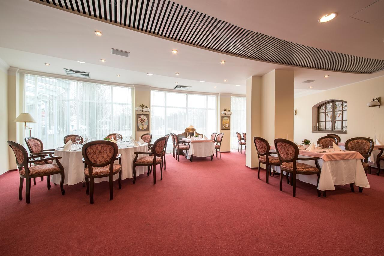 Hotel Jana Přerov Eksteriør bilde