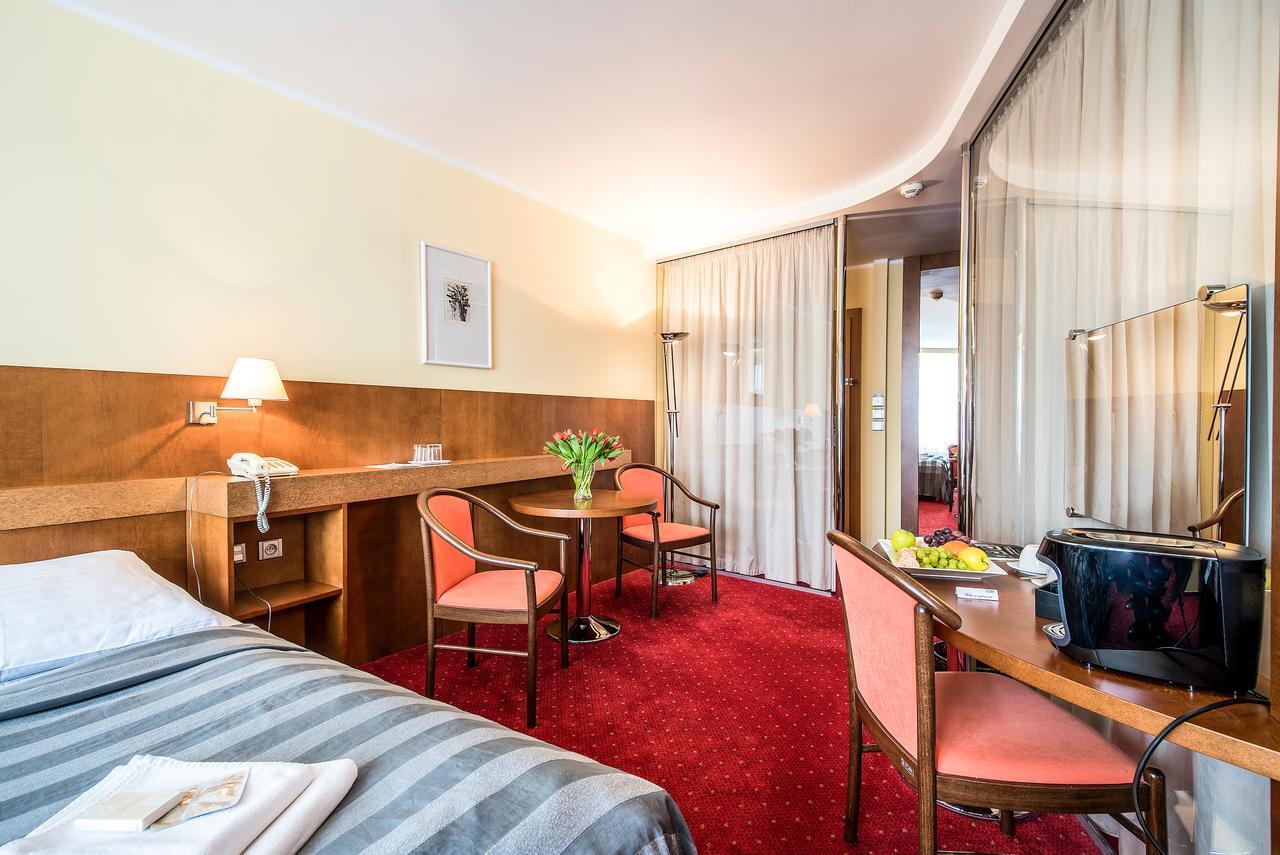 Hotel Jana Přerov Eksteriør bilde