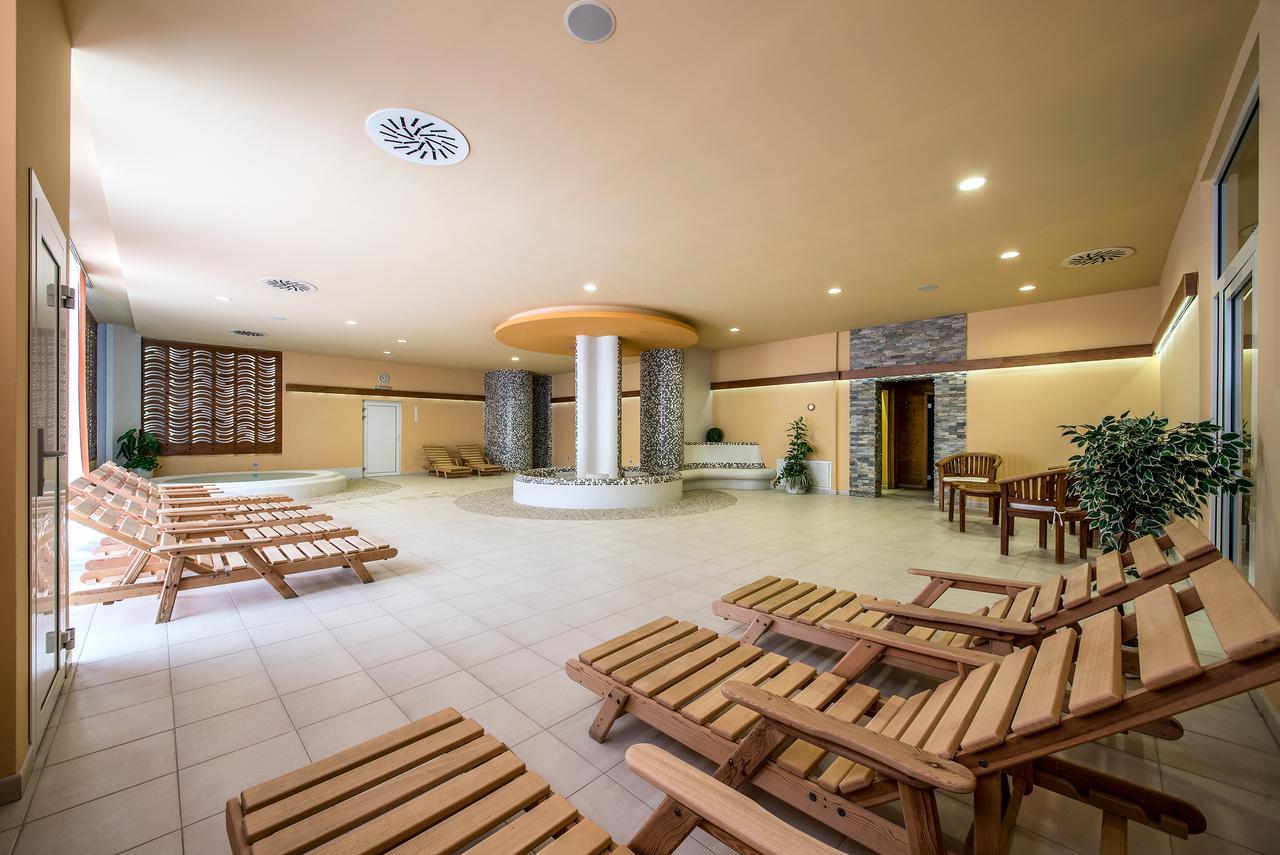 Hotel Jana Přerov Eksteriør bilde