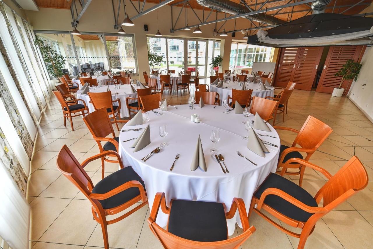 Hotel Jana Přerov Eksteriør bilde